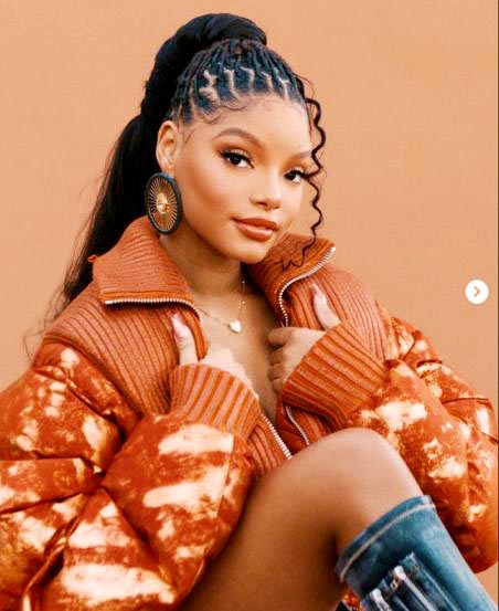 Halle Lynn Bailey Photo
